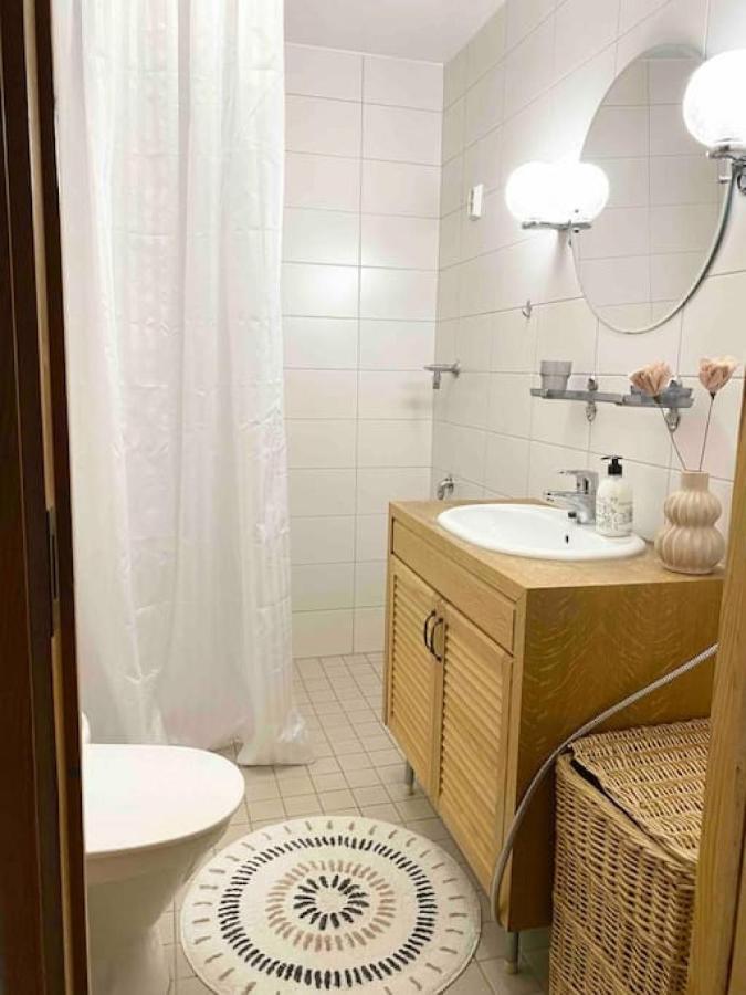 Ullanlinna Big Apartment In The Heart Of Helsingfors Exteriör bild