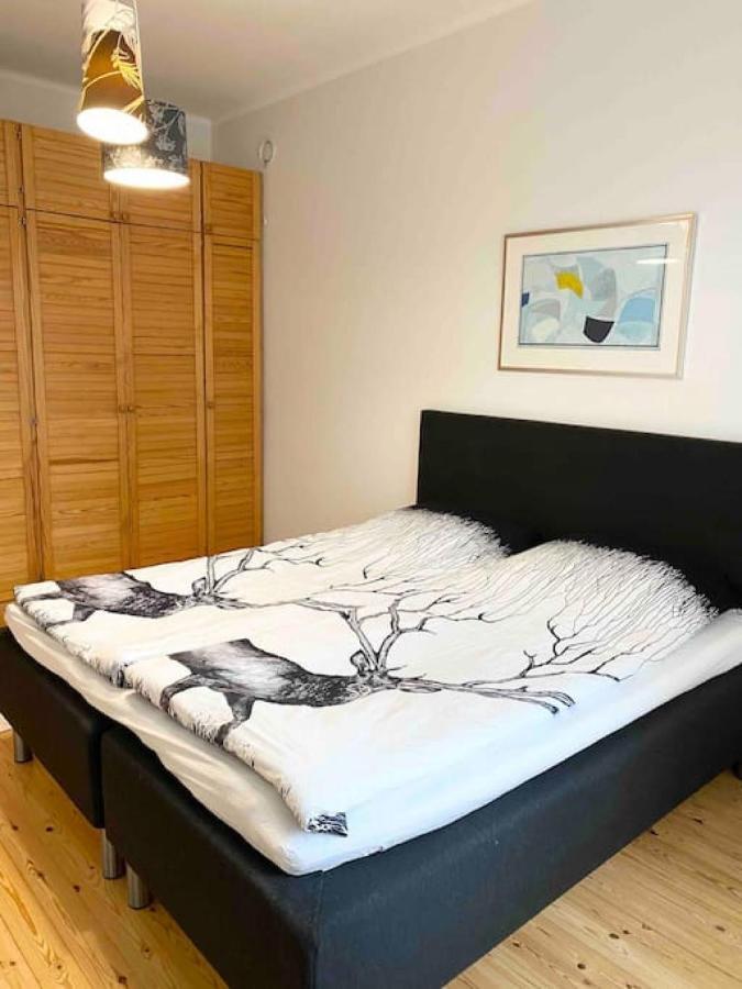 Ullanlinna Big Apartment In The Heart Of Helsingfors Exteriör bild